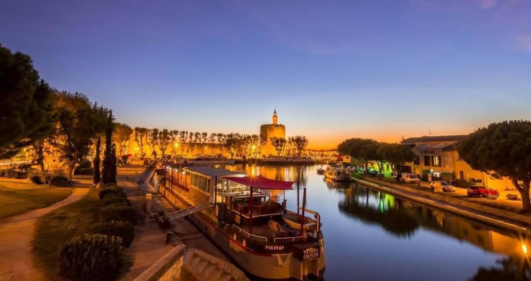 Artemia Aigues-Mortes - Hotel Avec Piscine ภายนอก รูปภาพ