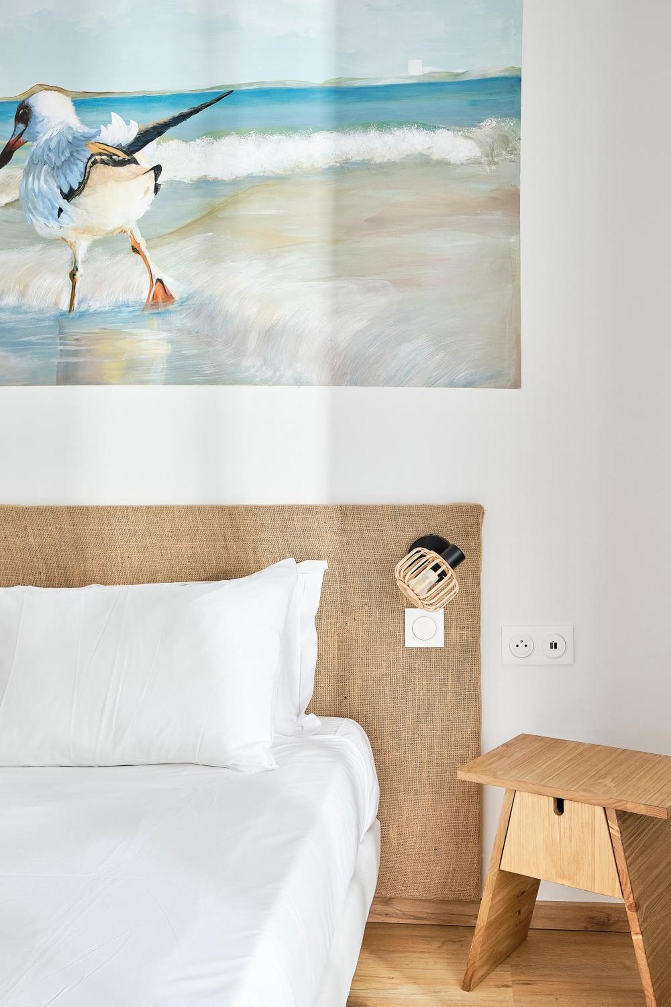 Artemia Aigues-Mortes - Hotel Avec Piscine ภายนอก รูปภาพ