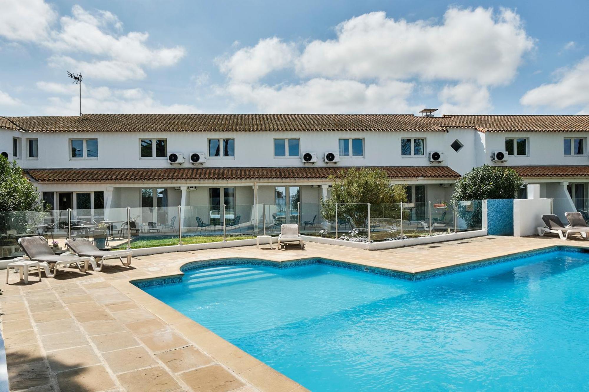 Artemia Aigues-Mortes - Hotel Avec Piscine ภายนอก รูปภาพ