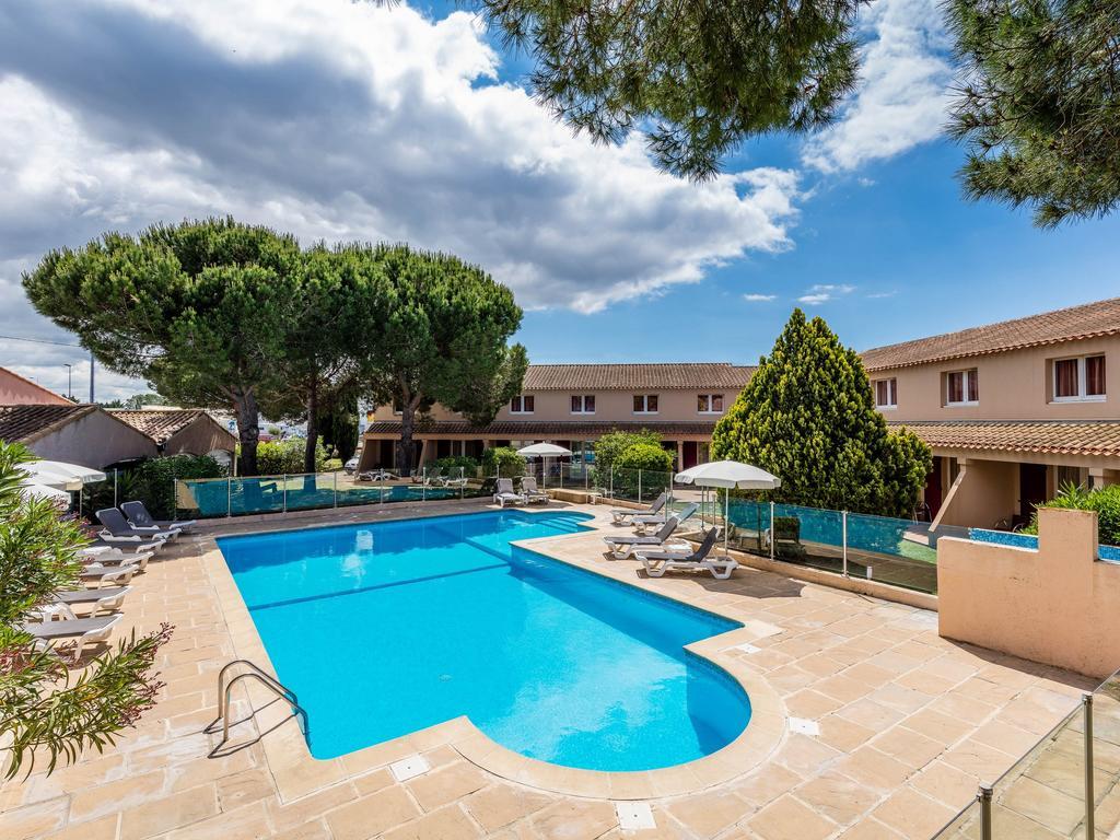 Artemia Aigues-Mortes - Hotel Avec Piscine ภายนอก รูปภาพ