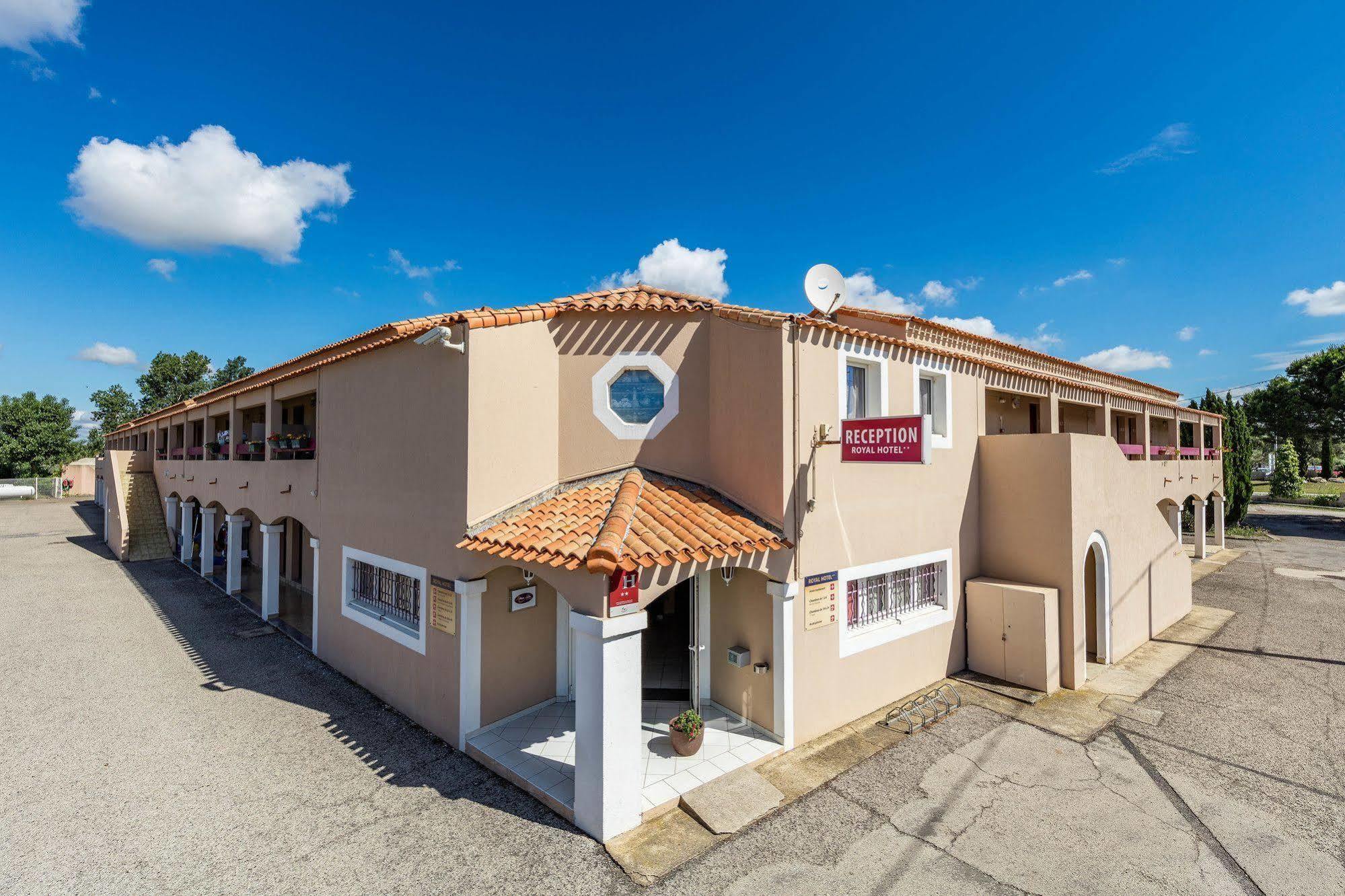 Artemia Aigues-Mortes - Hotel Avec Piscine ภายนอก รูปภาพ