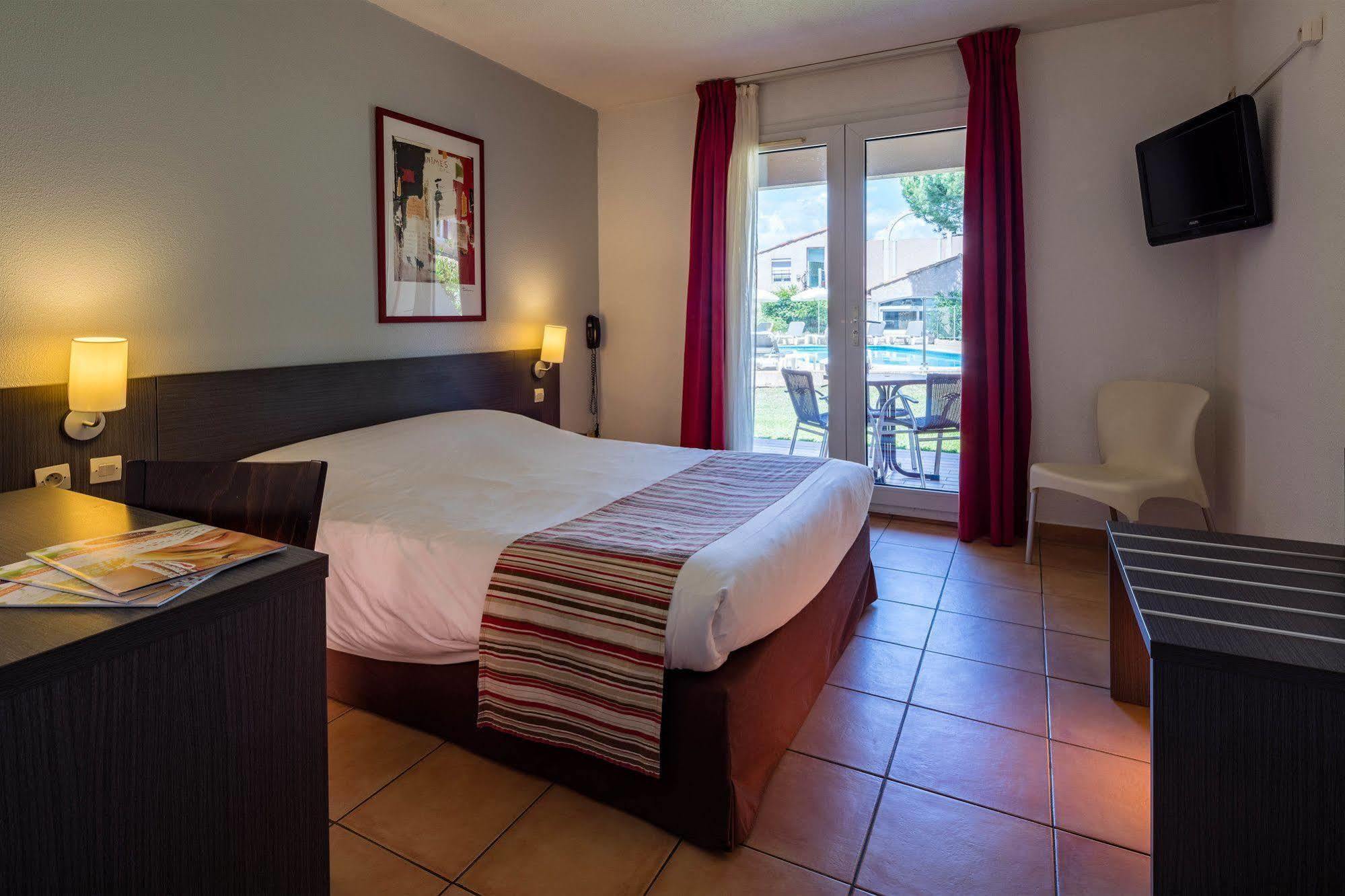 Artemia Aigues-Mortes - Hotel Avec Piscine ภายนอก รูปภาพ