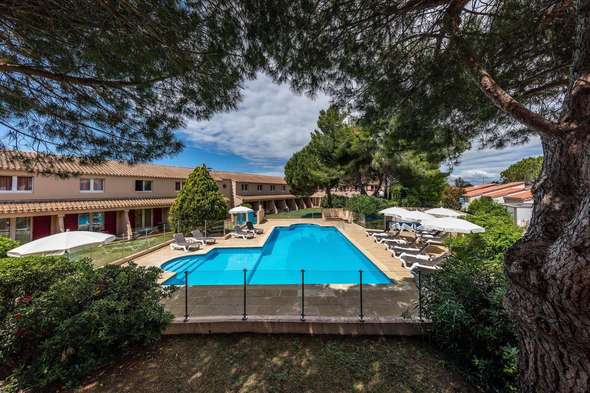 Artemia Aigues-Mortes - Hotel Avec Piscine ภายนอก รูปภาพ
