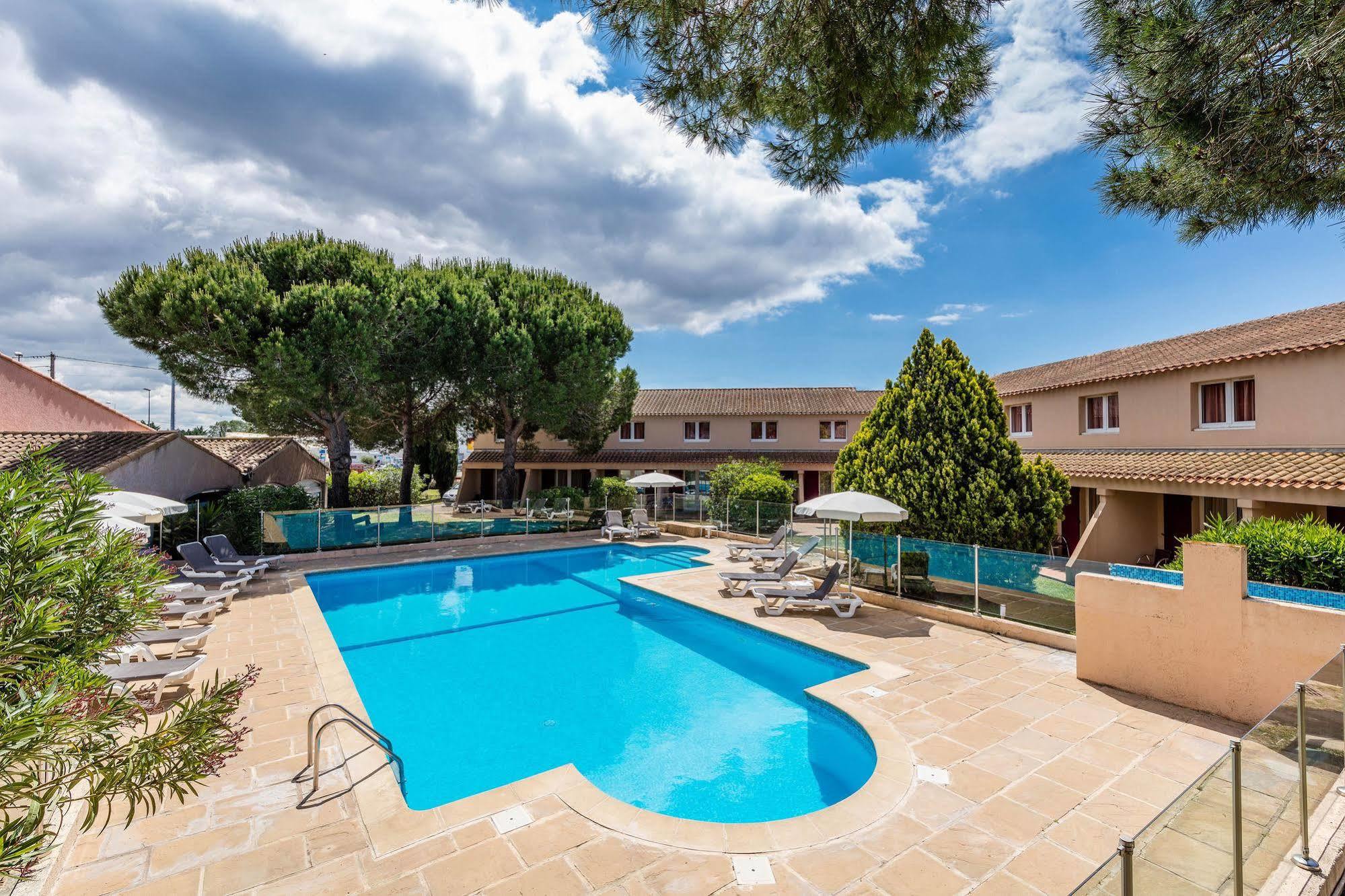 Artemia Aigues-Mortes - Hotel Avec Piscine ภายนอก รูปภาพ