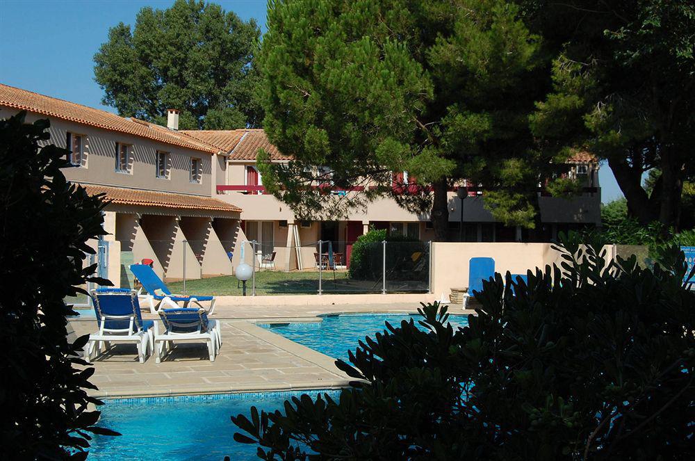 Artemia Aigues-Mortes - Hotel Avec Piscine ภายนอก รูปภาพ